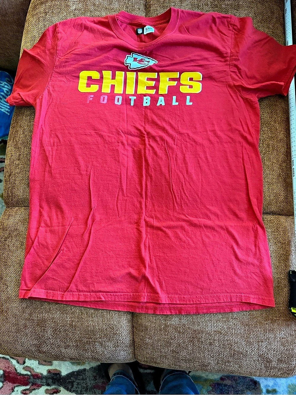 Team Apparel Kansas City Chiefs Football tee Chiefs Football Tee Youth Medium